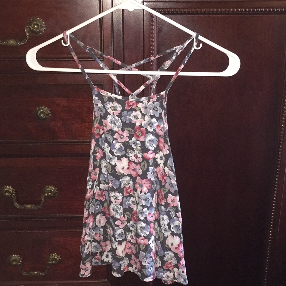 Hollister top